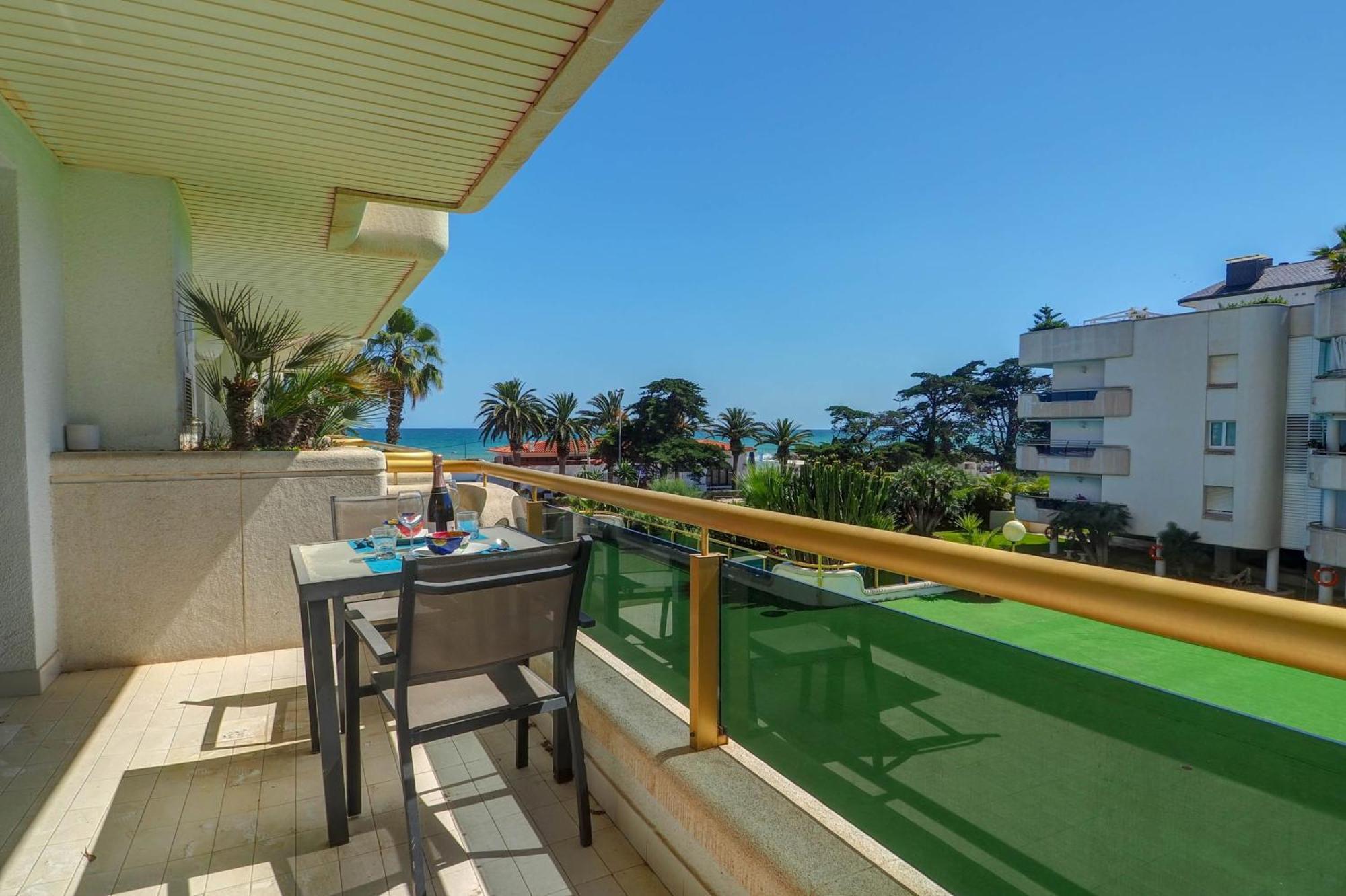 Mediterraneo Seaview By Hello Homes Leilighet